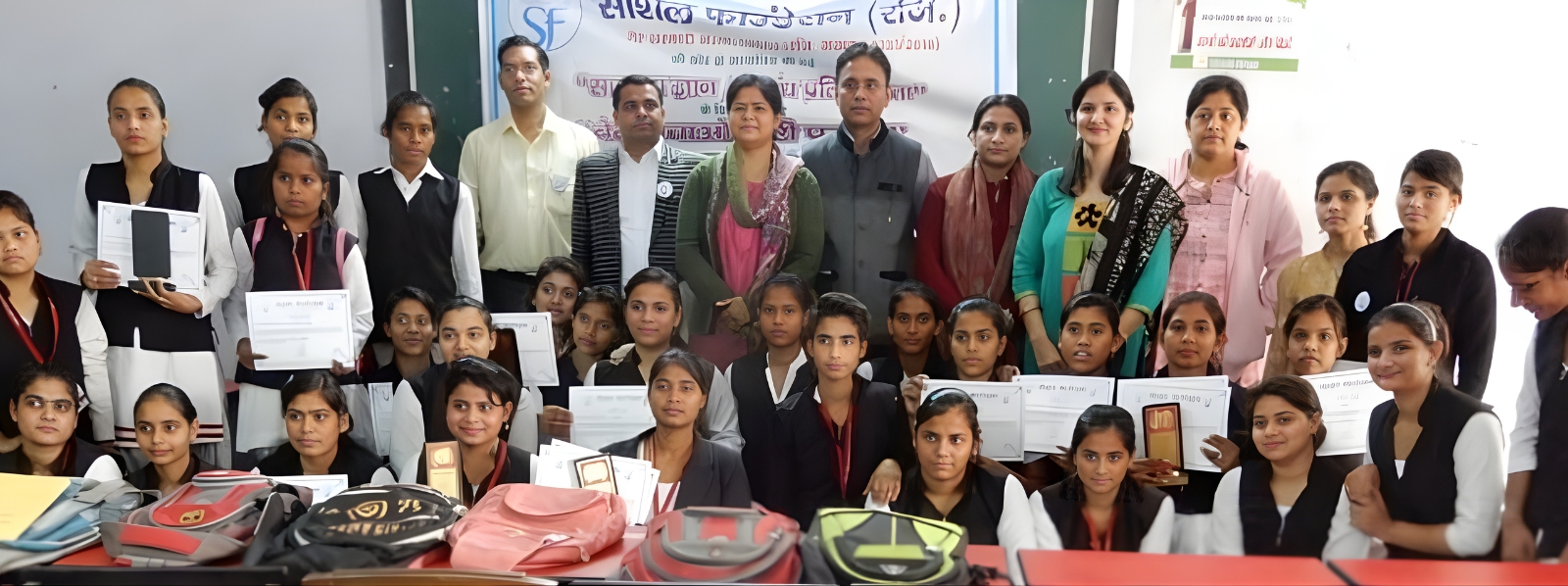 hellotarot (1600 x 598 px)